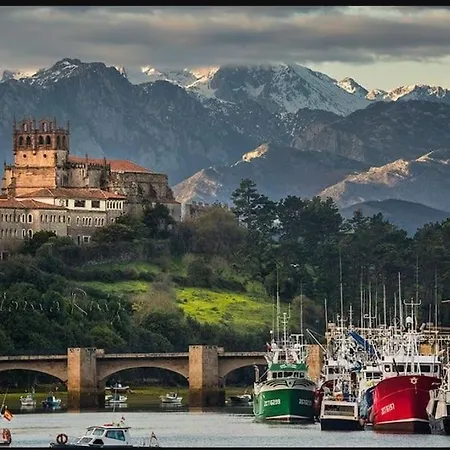 Terraza Y Piscina Con Vistas Espectaculares Al Mar Parking Cubierto Lejlighed San Vicente De La Barquera